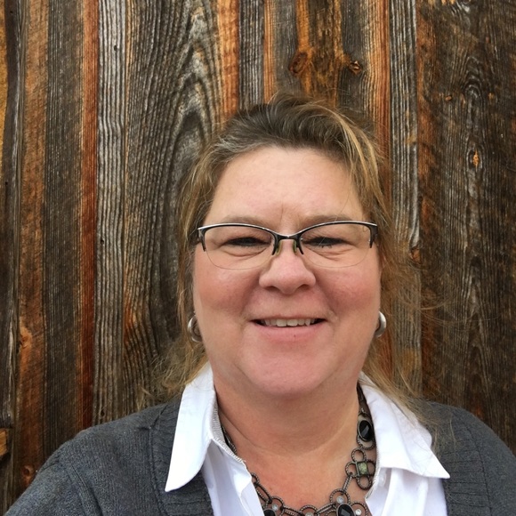 Meet your Posher, Becky - Picture 1 of 1